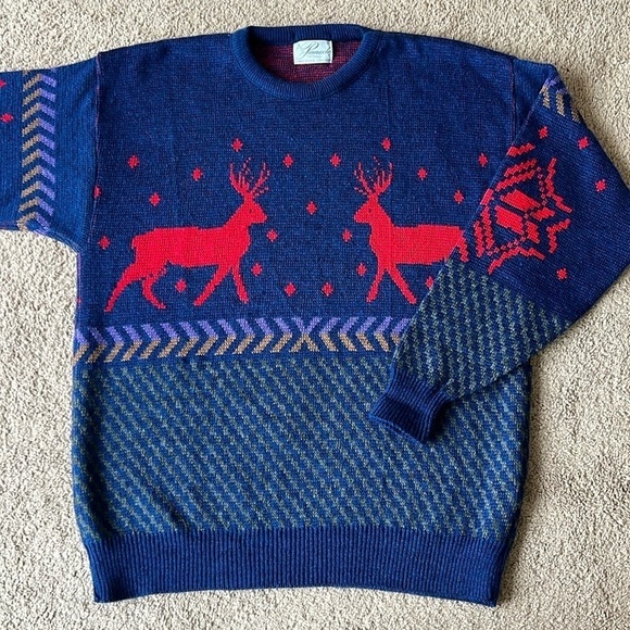 Vintage Fairisle Reindeer Navy Red Printed Crewneck Sweater - Picture 1 of 10